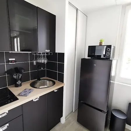 アパート L'authentique *studio *parking Prive* *wifi*calme